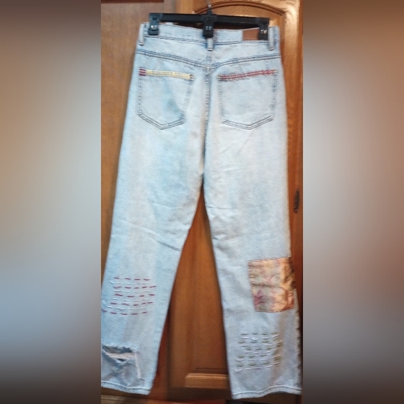 BDG Urban Outfitters Cowboy Jeans Size 26 - Picture 2 of 5